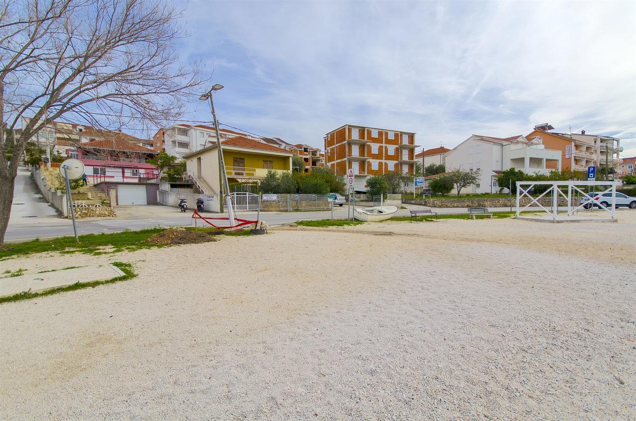 Apartments Karlo Trogir Exterior foto